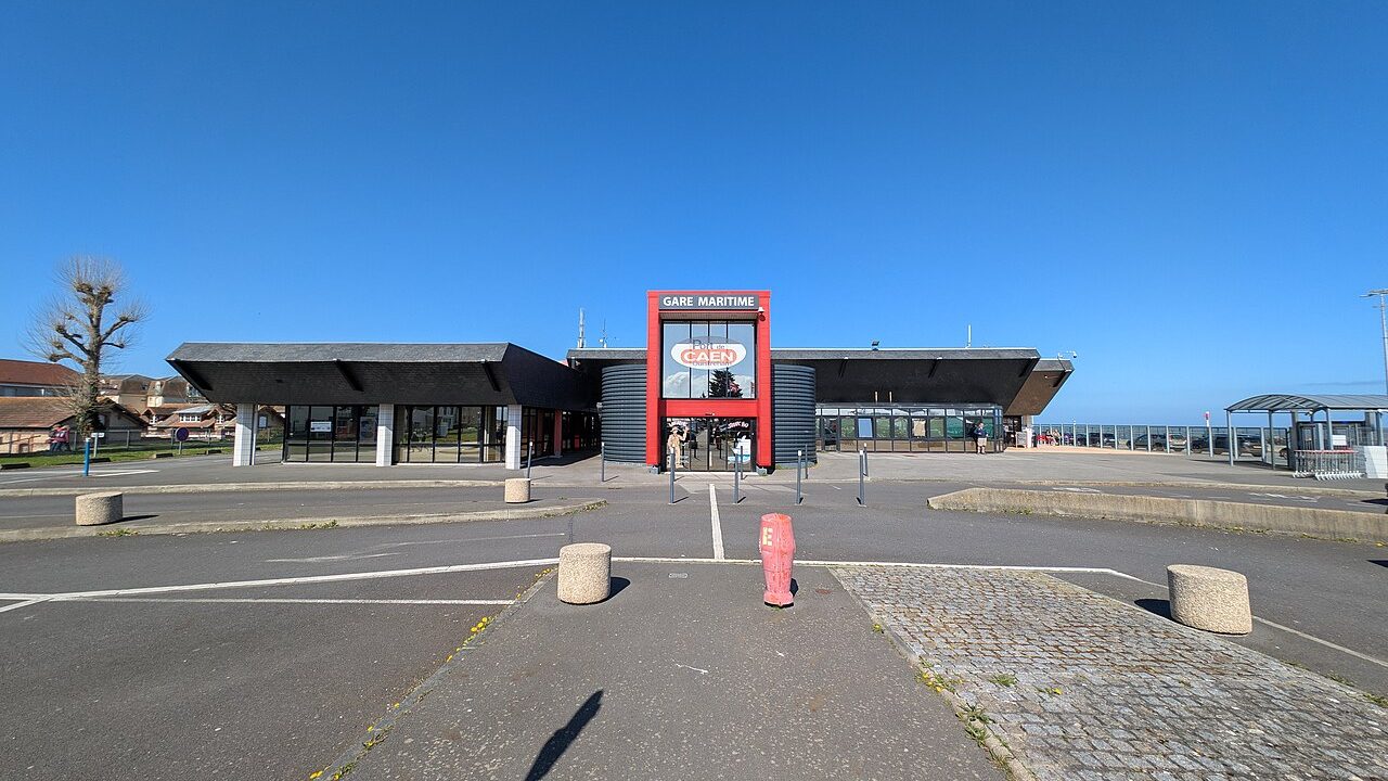 Portsmouth to Caen or Cherbourg: choosing between the two Normandy landings