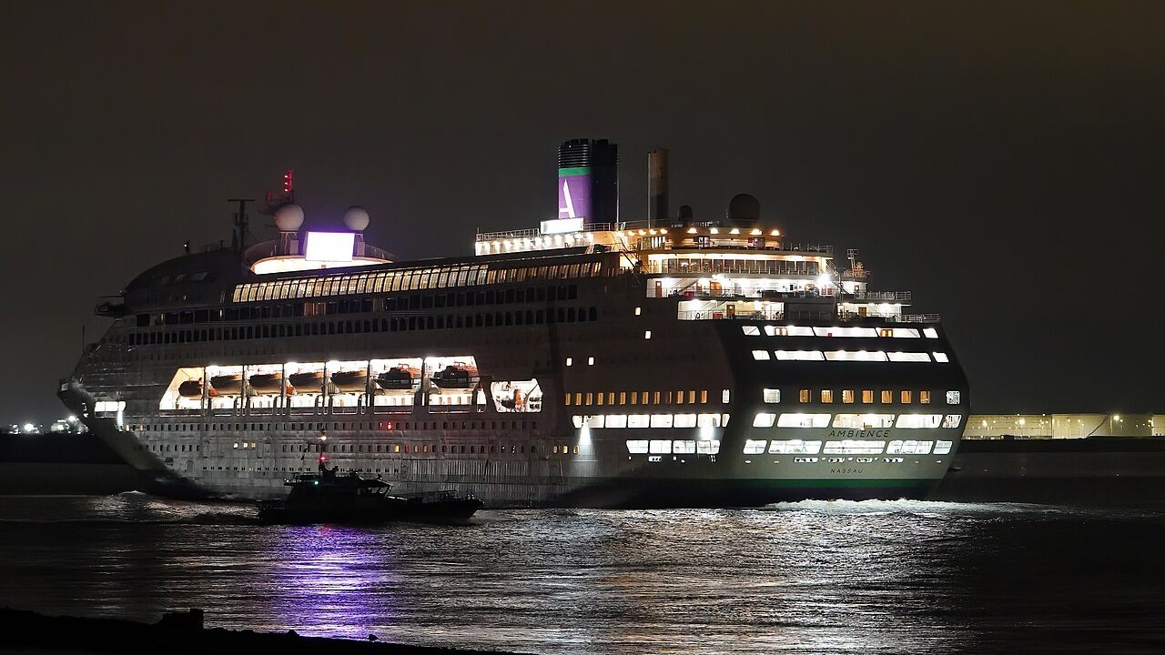 Rotterdam and Hook of Holland: two Dutch terminals compared