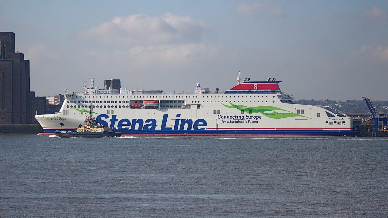 Crossing to Ireland: the four sea routes compared